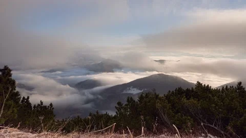 Inverse weather with moving clouds 動画素材 146050250