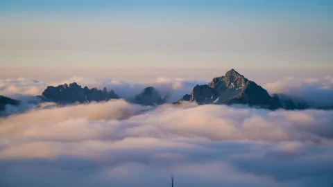 Inversion Sunrise/Sunset at Mount Rainier Video stock 145941041