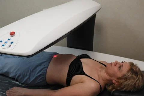 Investigation of the density of human bones using an osteodensitometry apparatus Foto stock