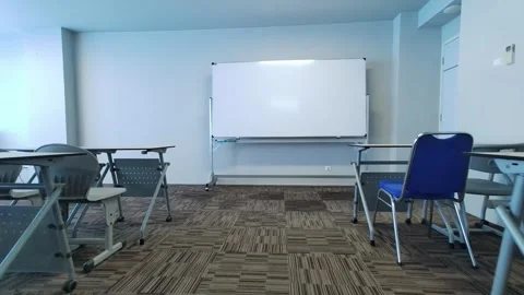 Inviting Learning Space: Modern Empty Classroom Vidéo 247904745
