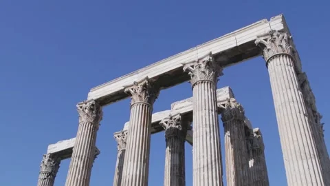 Ionic columns in the center of Athens, Greece. 스톡 동영상 165646386