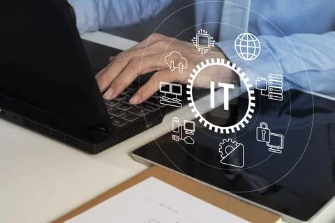 Iot technology, IoT is a network of devices connected to the internet to co.. Stockfoto's