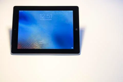 IPad 3 displaying welcome screen with date and time Stock Photos