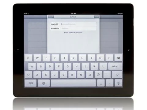 Ipad 3 with icloud connection 스톡 사진