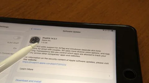 Ipados 14.5.1 update Stock Photos