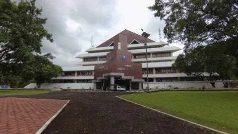 Ipb rektorat pan right Stock Footage 232916599