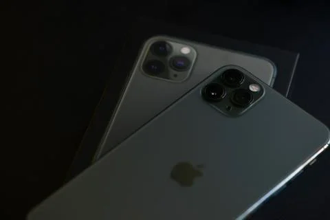 IPhone 11 Pro Max in Mid Night Green Stock Photos