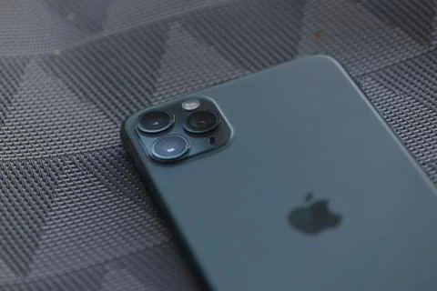 IPhone 11 Pro Max in Mid Night Green Stock Photos