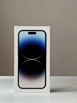IPhone 14 Pro Unboxing Stock Photos