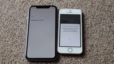 IPhone opening and set up Video stock 132039016