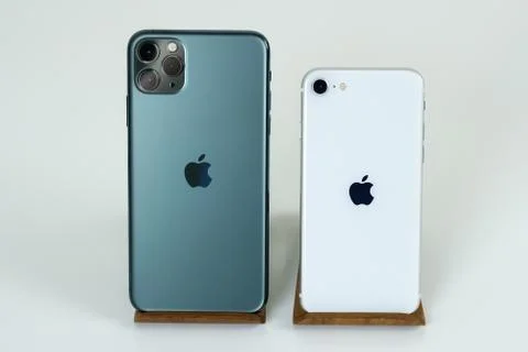 IPhone SE 2020 (2nd Generation) Stock Photos