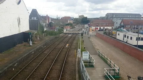 Ipswich to Lowestoft train service pulling out of Woodbridge train station 動画素材 163149519