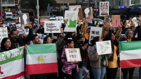 Iran Solidarity Protests in Turkey Video stock 222003137