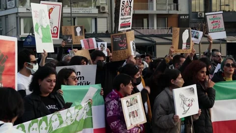 Iran Solidarity Protests in Turkey Video stock 222005399