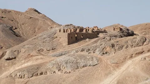 Iran,Yazd. The Towers of Silence 스톡 동영상 340892004