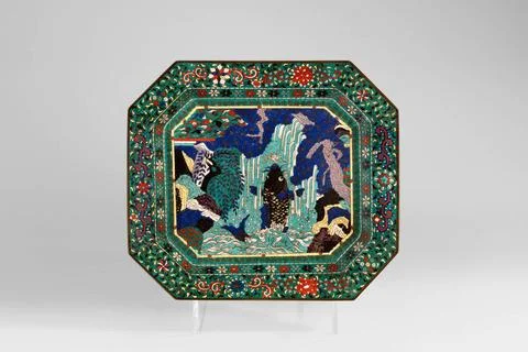 ï»¿Rectangular tray with truncated corners, decorated with image of carp i 库存照片