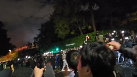 Ireland: Violent Clashes Erupt Outside Dublins Citywest Hotel Housing As... Stockbeeldmateriaal 320656220