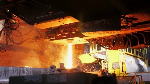 Iron foundry. Continuous casting machine. Casting of steel Vidéo 122493099