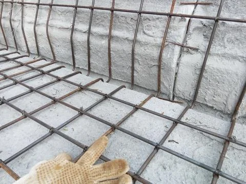 Iron frame construction project that will be cast in concrete. Фото