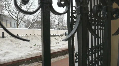 Iron gate opens. closes Video stock 59665205