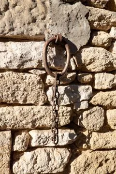 Iron ring with chain Foto stock