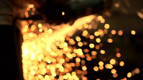 Iron worker cutting metal Video stock 40363410