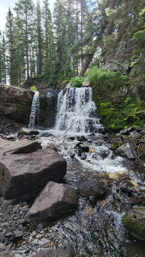 Irwin Lake Upper Water Fall 動画素材 202294444