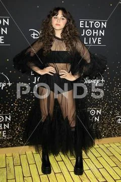 Isabella Pappas beim Disney+ Yellow Brick Road Event Elton John Live ...