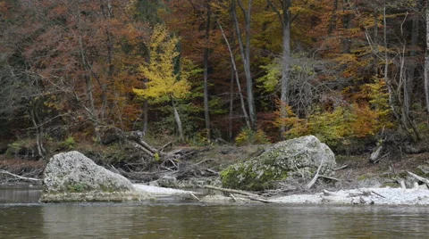 Isar river next to Pullach in Bavaria. Near Munich. (Germany) Stockbeeldmateriaal 68918859