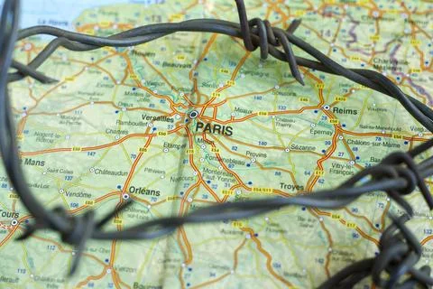 ISIL Crisis Paris Map SOFIA, BULGARIA - NOVEMBER 24: Atlas World map and r... 스톡 사진