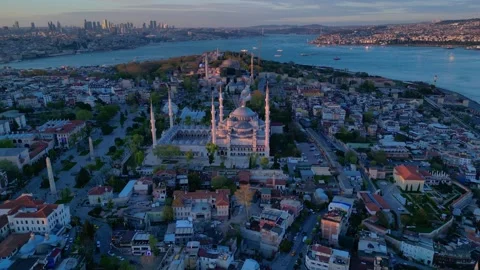 Islamic Blue Mosque and Bosphorus strait at sunset. Fantastic aerial view drone 库存影片 336406856
