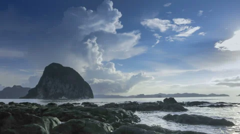 Island cloudscape Philippines time lapse Stockbeeldmateriaal 35599615