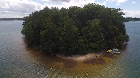 Island Flyovers Video stock 112334102