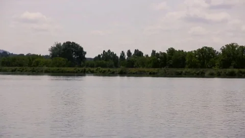 Island in middle of lake Stock Footage 81488552