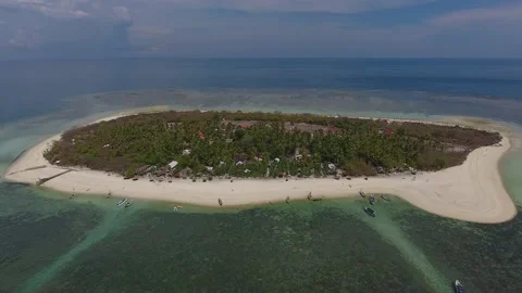 Island in the middle of the sea Stock Footage 136079874