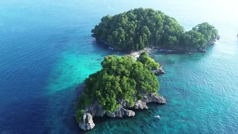 Island in the Ocean Video stock 279115256