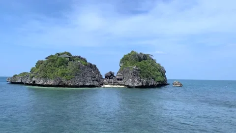 Islet in the tropics Stock Footage 150255129