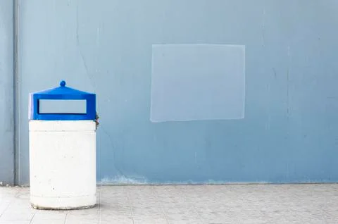 Isolated dust bin Stock Photos