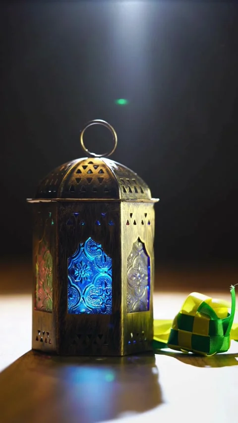 Isolated Ramadan Lantern Ketupat Eid Mubarak Displayed Video 動画素材 331763413