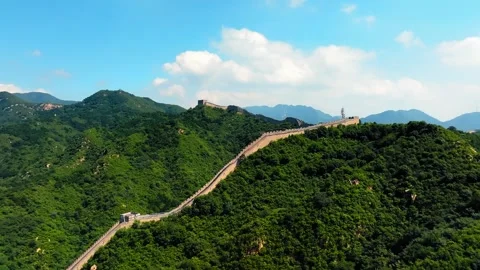 Isolated ridgeline Great Wall with distant layered mountains 스톡 동영상 346576373