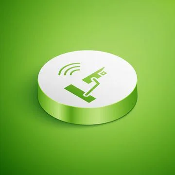 Isometric Smart security camera icon isolated on green background. Internet of Illustrazione stock