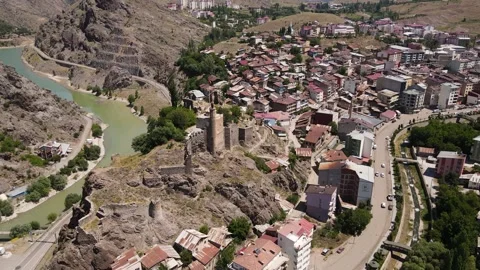 Ispir Castle And Coruh River Vídeo Stock 334447745