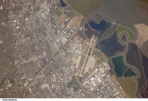 ISS017-E-006184 (3 May 2008) --- NASA Ames Research Center, Moffett Field, .. Foto stock
