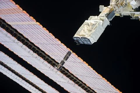 ISS040-E-102490 (19 Aug. 2014) --- In the grasp of the Japanese robotic arm.. Stock-Fotos