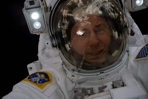 Iss060e043180 (Aug. 21, 2019) --- NASA astronaut Nick Hague takes an out-o... Stock Photos
