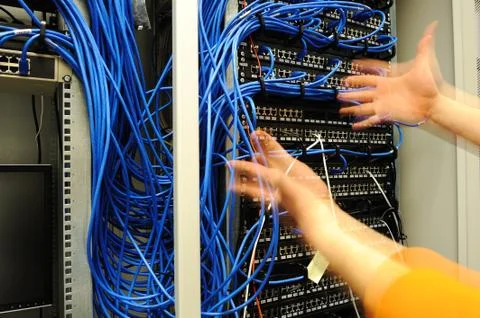Issue with connectors and cables at sever room Foto stock