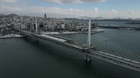 Istanbul snowy bridge view in Haliç Stock Footage 148688212