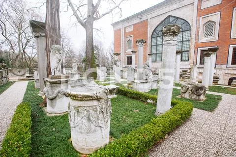 ISTANBUL, TURKEY - 16 JANUARY, 2018: Museum of Archeology in Istanbul, ancien Stock Photos