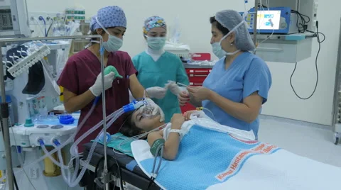 ISTANBUL - TURKEY, AUGUST 2015: child surgery operation in hospital 스톡 동영상 59083155