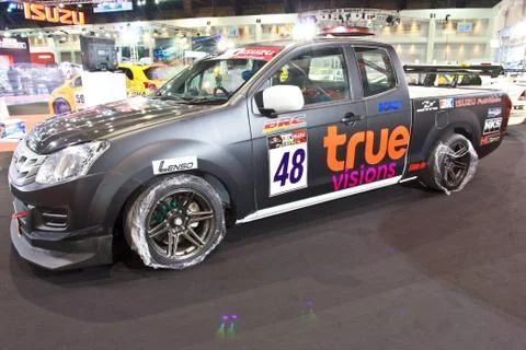 ISUZU D-MAX show at the second Bangkok international auto salon 2013 Stock Photos
